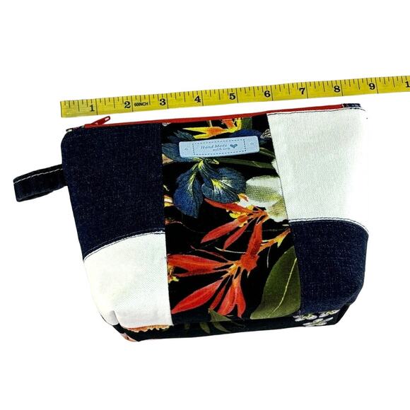 Handmade Upcycled Denim Floral Print Cotton Cosmetic Makeup Zipper Pouch Bag - Picture 6 of 8